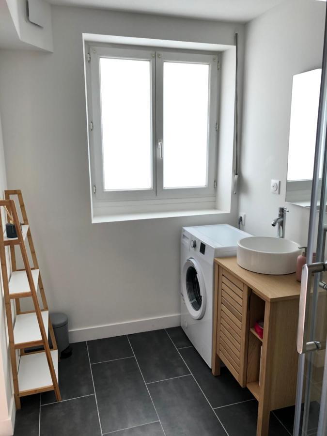 Blue Studio Cosy Et Calme Proche Du Centre Avec Tv Et Wifi ลาโรแชล ภายนอก รูปภาพ